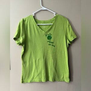 Eddie Bauer sz L “ Never Forget Pluto” V neck short sleeve t shirt apple Green.